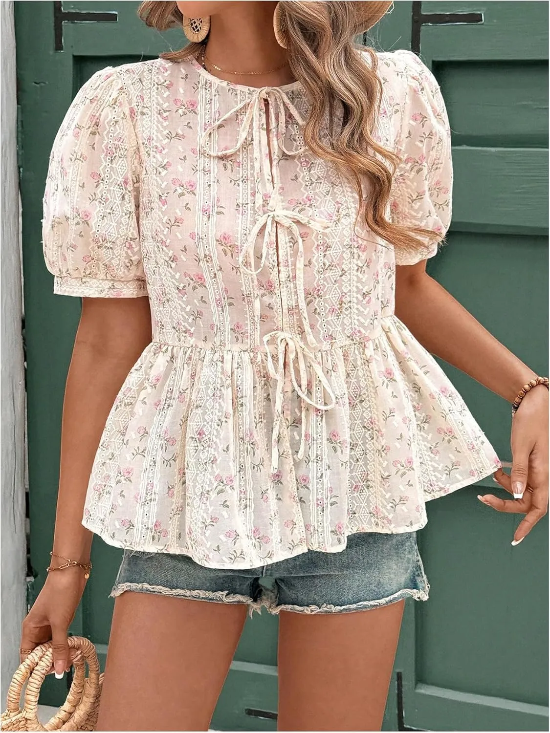 WDIRARA Women's Floral Print Bow Tie Front Blouse Puff Short Sleeve Round Neck Peplum Babydoll Shirt