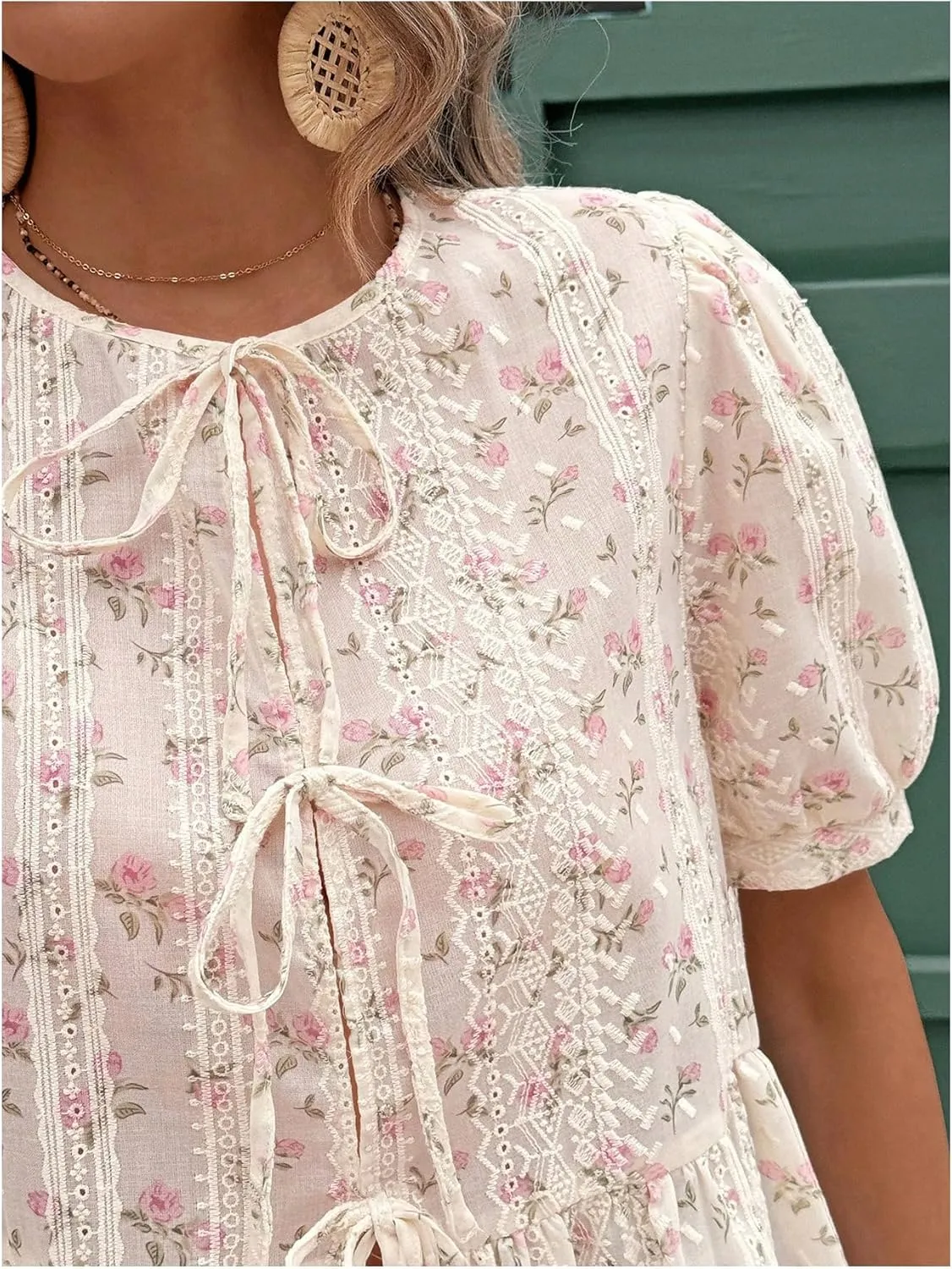 WDIRARA Women's Floral Print Bow Tie Front Blouse Puff Short Sleeve Round Neck Peplum Babydoll Shirt